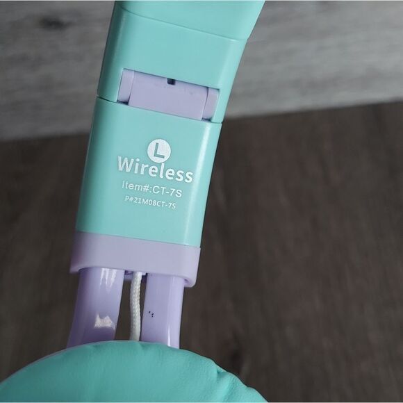 Riwbox CT-7 Cat Ear Bluetooth Headphones, LED Light Up Bluetooth Wireless - Picture 5 of 8